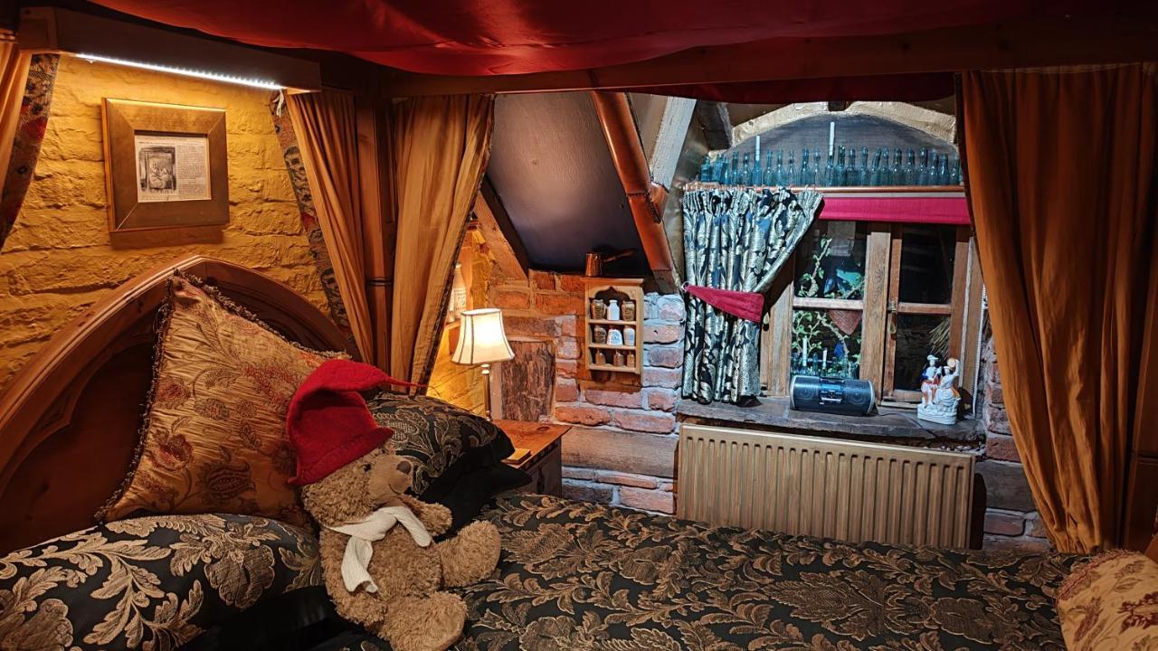 Wizards Thatch Luxury Suites Alderley Edge Ngoại thất bức ảnh