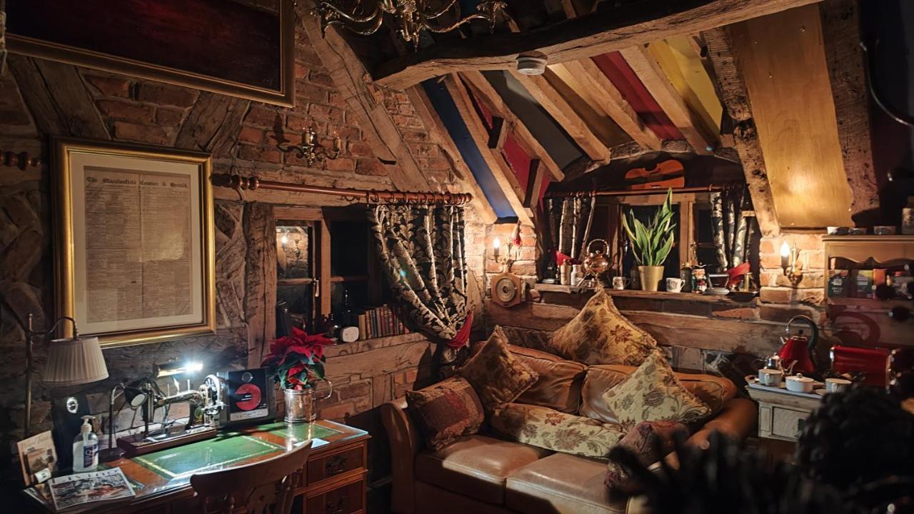 Wizards Thatch Luxury Suites Alderley Edge Ngoại thất bức ảnh